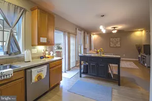 104 E Strathmore Way E, Martinsburg, WV 25403 - Photo 21