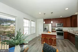 437 Rumbling Rock Rd, Hedgesville, WV 25427 - Photo 5