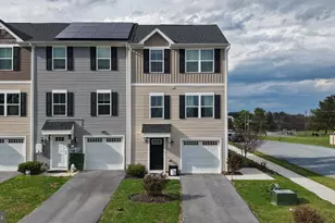 10 Norcross Ct, Martinsburg, WV 25403 - Photo 1