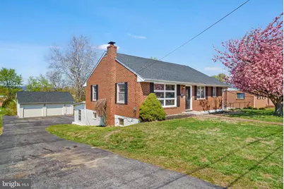 924 Kaufman Avenue, Martinsburg, WV 25404 - Photo 1