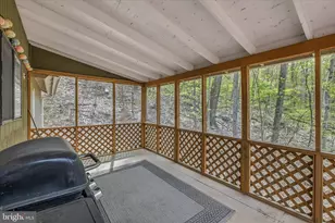 494 Glenwood Ln, Gerrardstown, WV 25420 - Photo 11