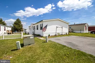 52 Crown Ct, Martinsburg, WV 25401 - Photo 5