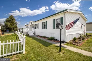 52 Crown Ct, Martinsburg, WV 25401 - Photo 3