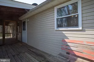 320 Painted Meadow Ln, Hedgesville, WV 25427 - Photo 9