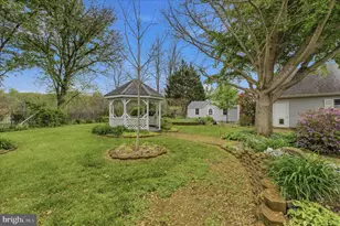 236 Babbling Brook Ln, Martinsburg, WV 25403 - Photo 11
