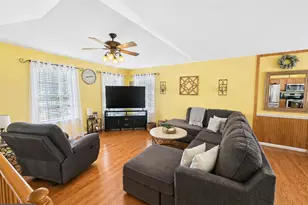 61 Clemson Dr, Falling Waters, WV 25419 - Photo 7