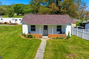 1505 Loop Rd, Gerrardstown, WV 25420 - Photo 5
