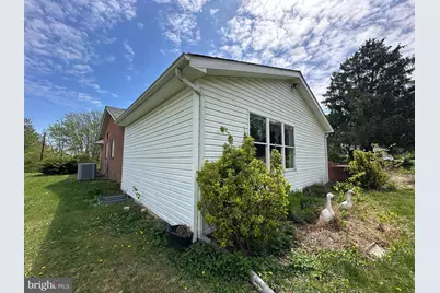 78 Signal Avenue, Hedgesville, WV 25427 - Photo 5