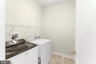 313 Lewisburg Ln, Martinsburg, WV 25403 - Photo 47