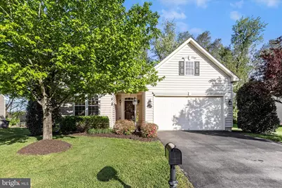 250 Dinwiddie Way, Kearneysville, WV 25430 - Photo 1