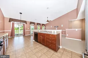 250 Dinwiddie Way, Kearneysville, WV 25430 - Photo 13