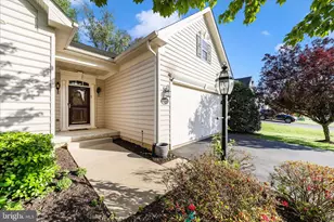 250 Dinwiddie Way, Kearneysville, WV 25430 - Photo 37