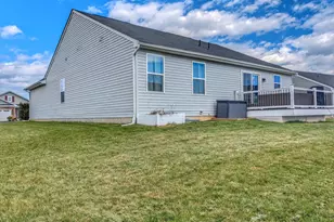 130 Norfolk Ln, Martinsburg, WV 25405 - Photo 7