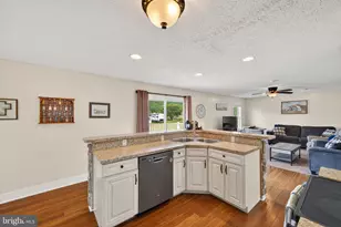 1643 Thatcher Rd, Martinsburg, WV 25403 - Photo 13