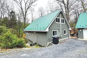 385 Crowfoot Ln, Gerrardstown, WV 25420 - Photo 3