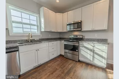 127 Chandlers Glen Drive, Bunker Hill, WV 25413 - Photo 11