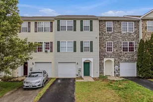 206 Pony Cir, Martinsburg, WV 25405 - Photo 1