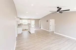 33 Fossil Ln, Inwood, WV 25428 - Photo 7