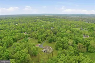 117 Beverly Ln, Falling Waters, WV 25419 - Photo 17