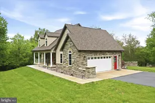 117 Beverly Ln, Falling Waters, WV 25419 - Photo 3