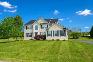 74 Hewitt Dr, Martinsburg, WV 25403 - Photo 1