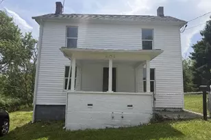 604 E Stephen St, Martinsburg, WV 25401 - Photo 1
