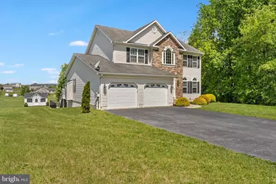 667 Hallmark Drive, Martinsburg, WV 25403 - Photo 3