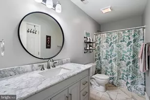 667 Hallmark Dr, Martinsburg, WV 25403 - Photo 29