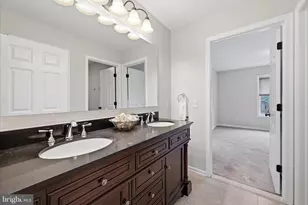 178 Stormfield Dr E, Martinsburg, WV 25404 - Photo 37