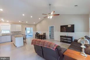 1083 Nadenbousch Ln, Martinsburg, WV 25405 - Photo 5