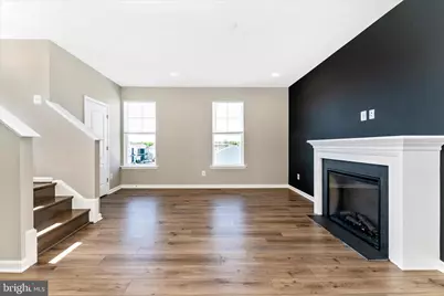 137 Mossdale Boulevard, Falling Waters, WV 25419 - Photo 5