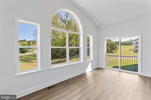 23 Sussex Dr, Falling Waters, WV 25419 - Photo 19