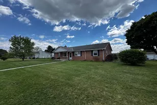 328 Richard St, Martinsburg, WV 25404 - Photo 5