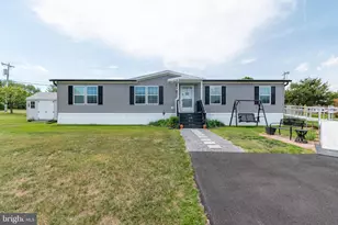 142 Angle Dr, Inwood, WV 25428 - Photo 35