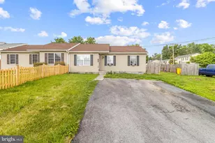 12 Empress Cir, Inwood, WV 25428 - Photo 3
