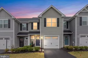 130 Calais Pl, Hedgesville, WV 25427 - Photo 1