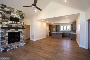 70 Midland Ct, Martinsburg, WV 25403 - Photo 15