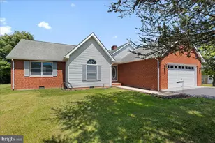 115 Montmorency Dr, Bunker Hill, WV 25413 - Photo 1