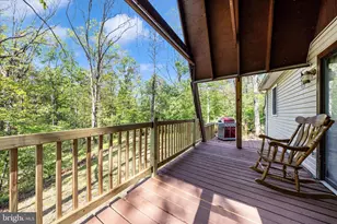 141 Persimmon Ln, Gerrardstown, WV 25420 - Photo 7