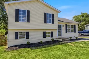 17 MIdnoon Dr, Martinsburg, WV 25404 - Photo 3