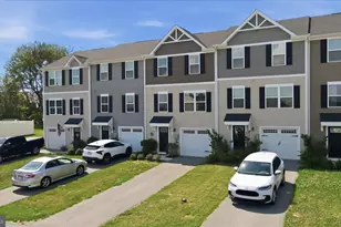 76 Chincoteague Ln, Martinsburg, WV 25403 - Photo 3