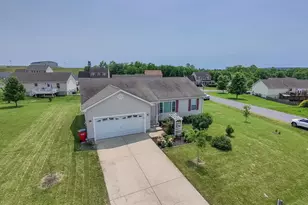 227 Tather Dr, Martinsburg, WV 25405 - Photo 1