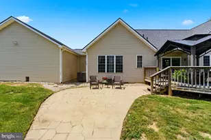 100 Capricorn Dr, Martinsburg, WV 25403 - Photo 53