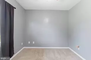 100 Capricorn Dr, Martinsburg, WV 25403 - Photo 33