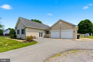 100 Capricorn Dr, Martinsburg, WV 25403 - Photo 43