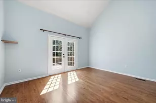 282 Ford Cir, Inwood, WV 25428 - Photo 5