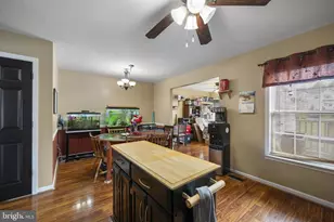 27 Litchfield Ln W, Martinsburg, WV 25405 - Photo 17