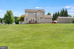 105 Riviera Dr, Martinsburg, WV 25403 - Photo 27