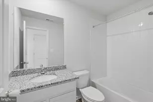 129 Paddington St, Falling Waters, WV 25419 - Photo 27