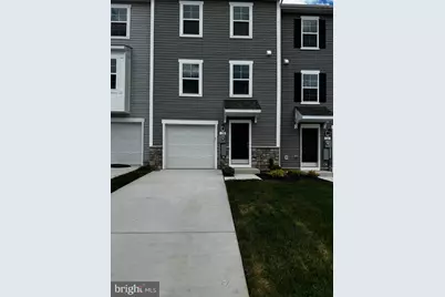 18 Clifton Mnr, Falling Waters, WV 25419 - Photo 1